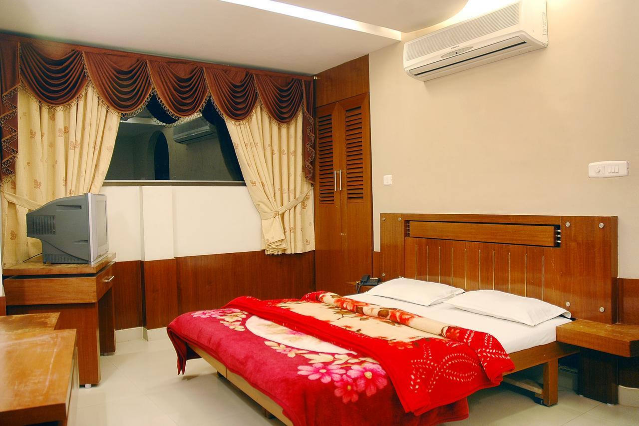 New Cape Hotel Kanyakumari Exterior foto